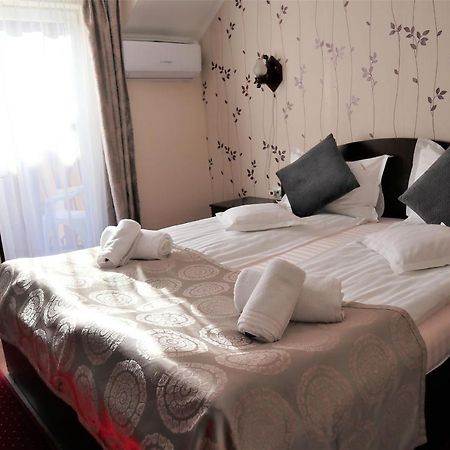 Pensiunea Magnolia Sibiu Ngoại thất bức ảnh