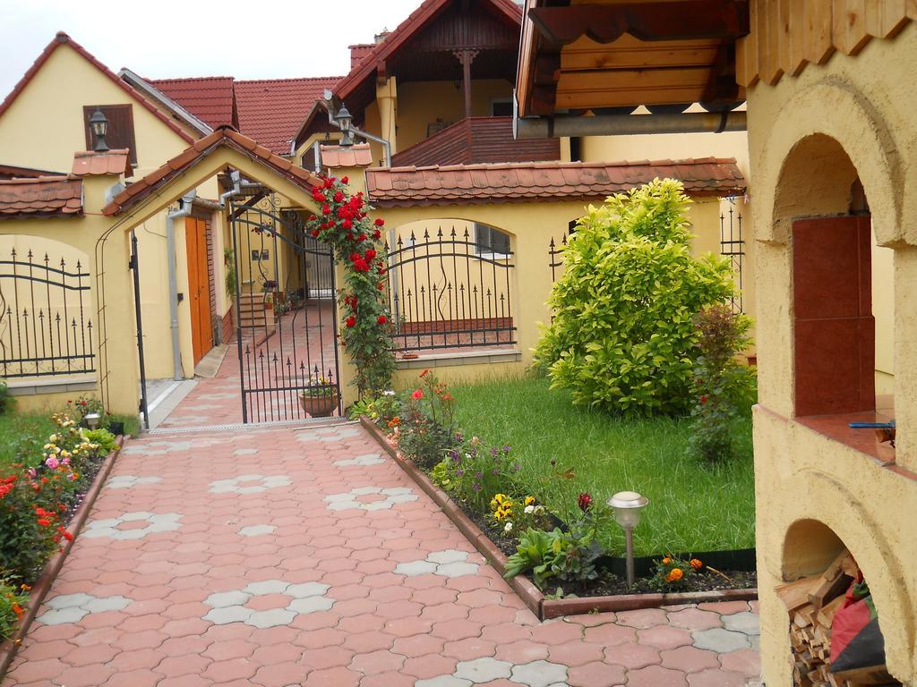 Pensiunea Magnolia Sibiu Ngoại thất bức ảnh