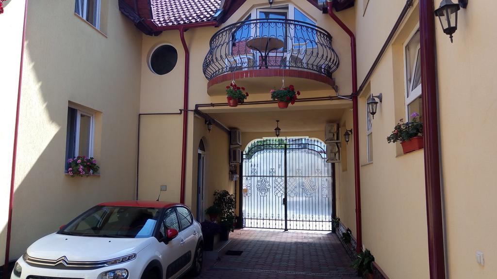 Pensiunea Magnolia Sibiu Ngoại thất bức ảnh